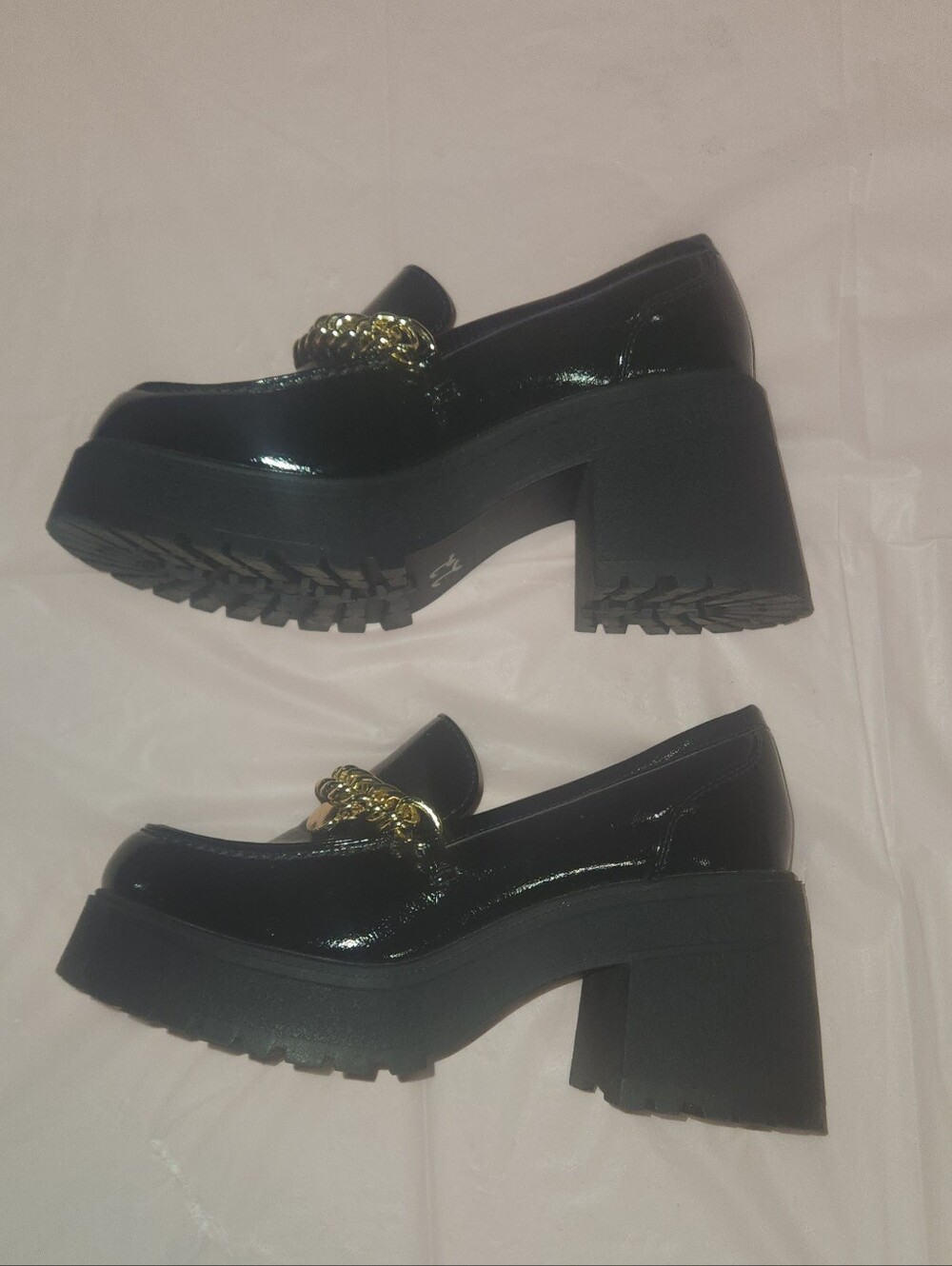 Soda Black Patent Chunky Heel Loafers with Gold Chain Size 8